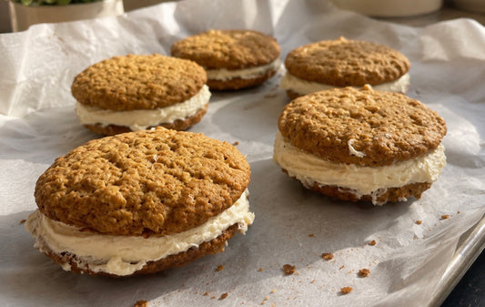 Homemade Oatmeal Cream Pies (4-Pack)